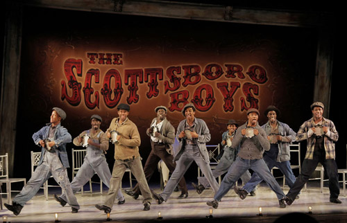 THE SCOTTSBORO BOYS, bravo por los musicales provocativos